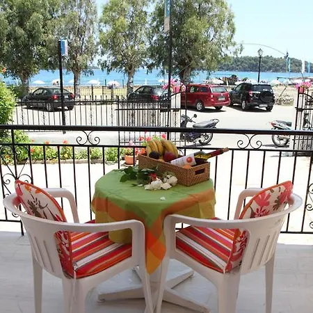 Apartament Aretousa