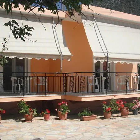 Apartament Aretousa Lefkáda